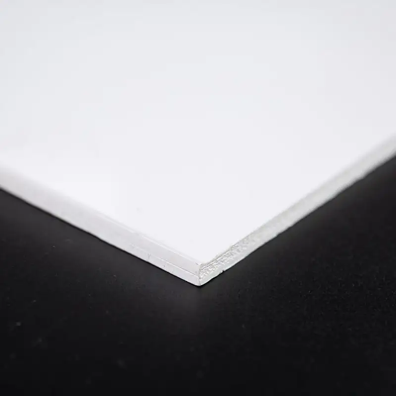 Feuille blanche laiteuse PC économique et bloquant la lumière pour cloisons intérieures